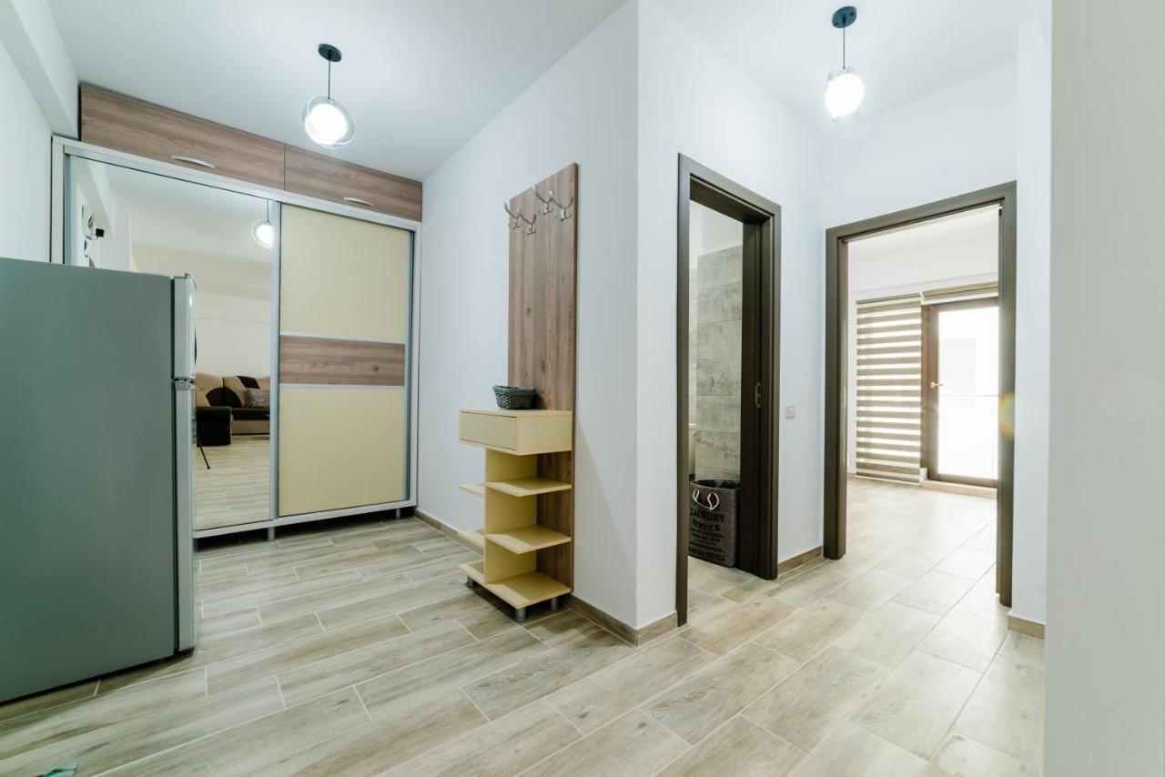 Derya Suites - Mamaia Nord Нэводари Экстерьер фото