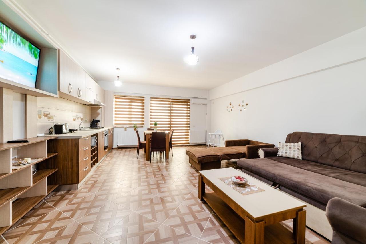 Derya Suites - Mamaia Nord Нэводари Экстерьер фото